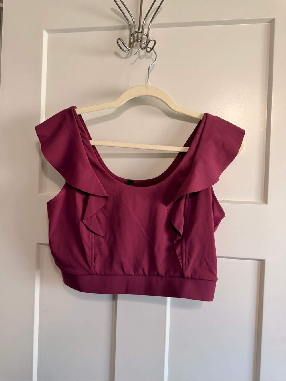 NWOT VS Sport Crop Top - Plum